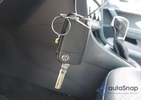 2017 Volkswagen Golf Tsi S 4-Door/Tsi Se 4-Door/Tsi Sel 4-Door/Tsi Wolfsburg Edition 4-Door from USA, damaged, VIN 3VW217AU8HM010314